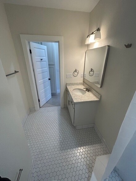 Building Photo - 3204 N Humboldt Blvd