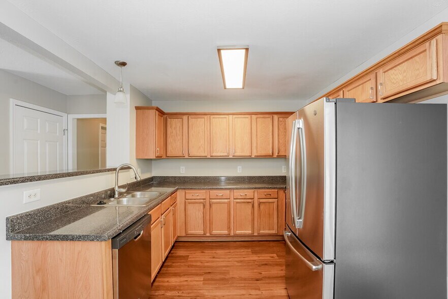 Building Photo - 146 Howard Woody Dr