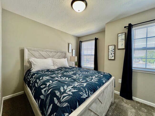 Building Photo - Brand New Home Walking distance to Spooky Nook