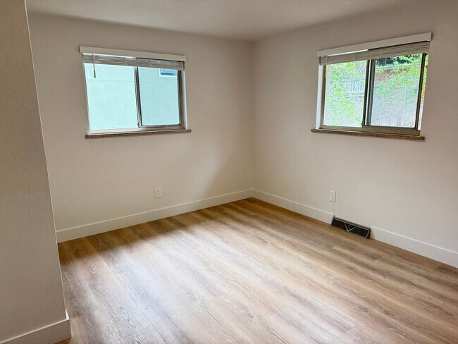 Building Photo - NEWLY REMODELED 3 Bed + Office / 2 Bath Home on Linden in Boulder – Available NOW!