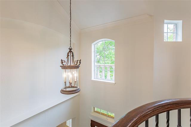 Building Photo - 5473 Braemar Dr