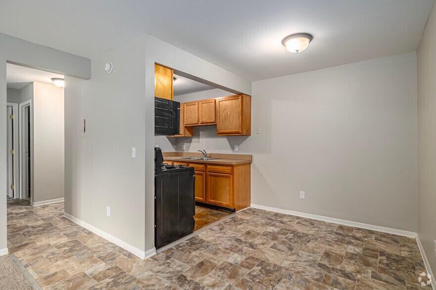 Primary Photo - Hidden Pines Apartments