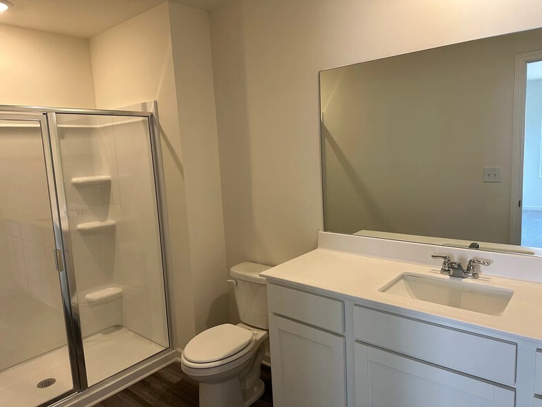 Building Photo - Room in Townhome on Elowen Ln