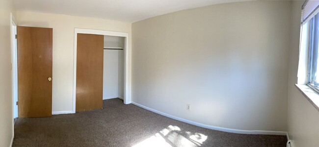 Building Photo - 2-Bedroom apartment 762 sq.ft  in Lakewood