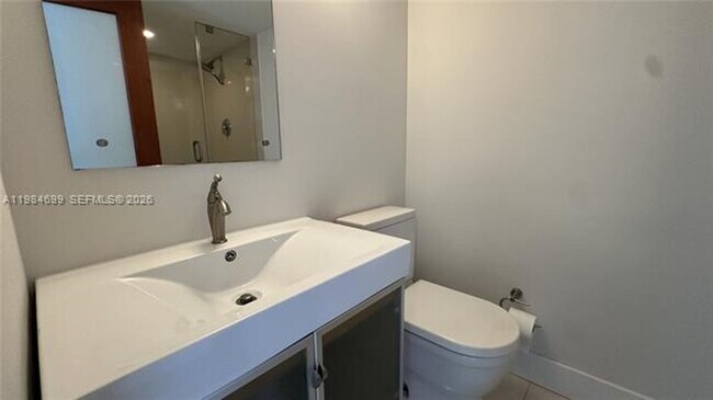 Building Photo - 2333 Brickell Ave