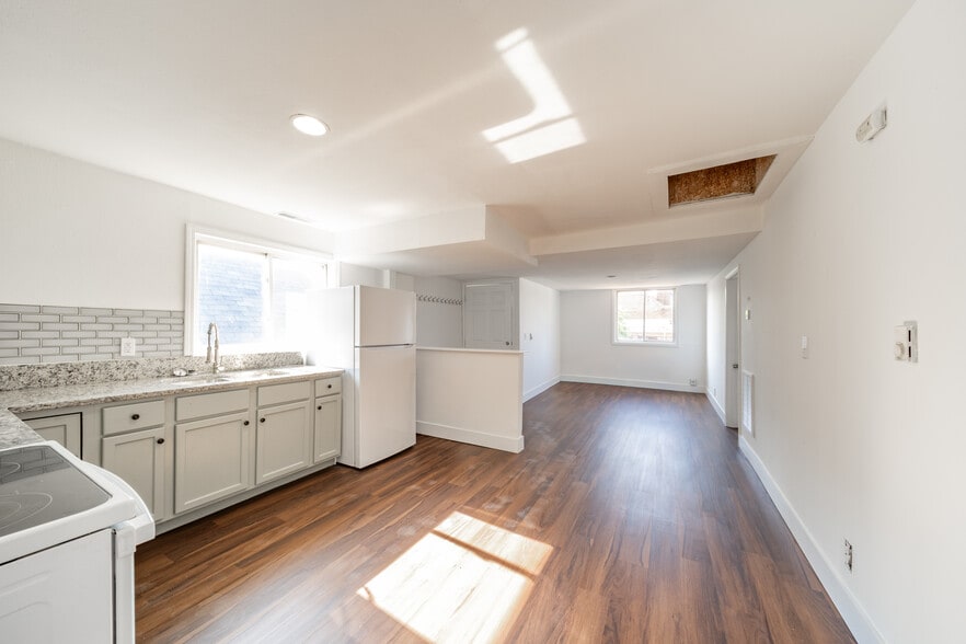 Building Photo - 1701 Fletcher Ave
