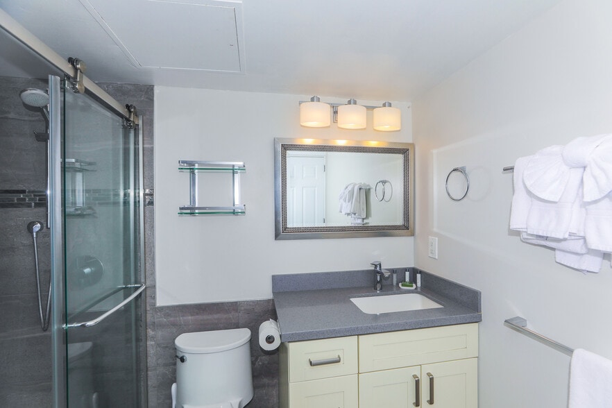 Building Photo - 1777 Ala Moana Blvd