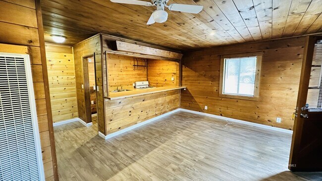Building Photo - 1+ Bed in Idyllwild