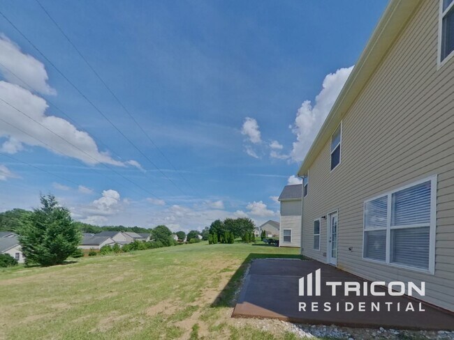 Building Photo - 1522 Ladora Dr