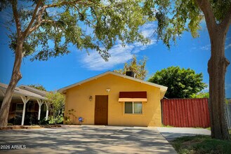 Building Photo - 4219 N 33rd St