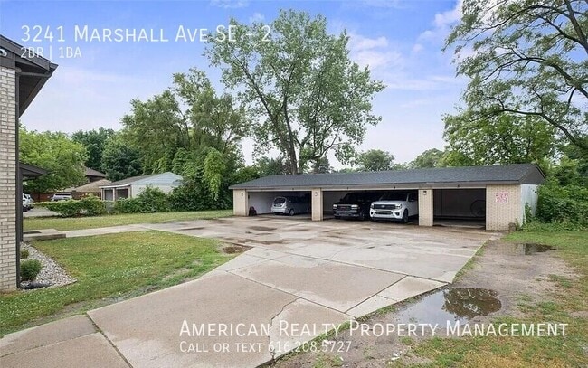 Building Photo - 3241 Marshall Ave SE