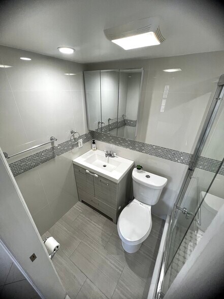 Primary Photo - 7610 Stirling Rd