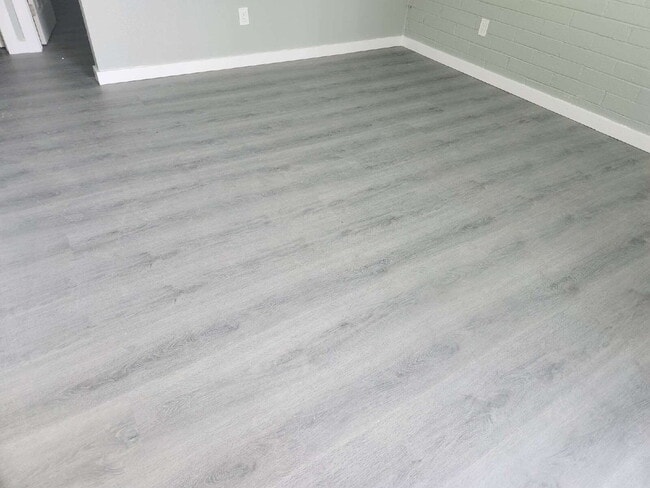 Building Photo - NEWLY RENOVATED 2BD/1BA – CALL TODAY NORTH PHOENIX