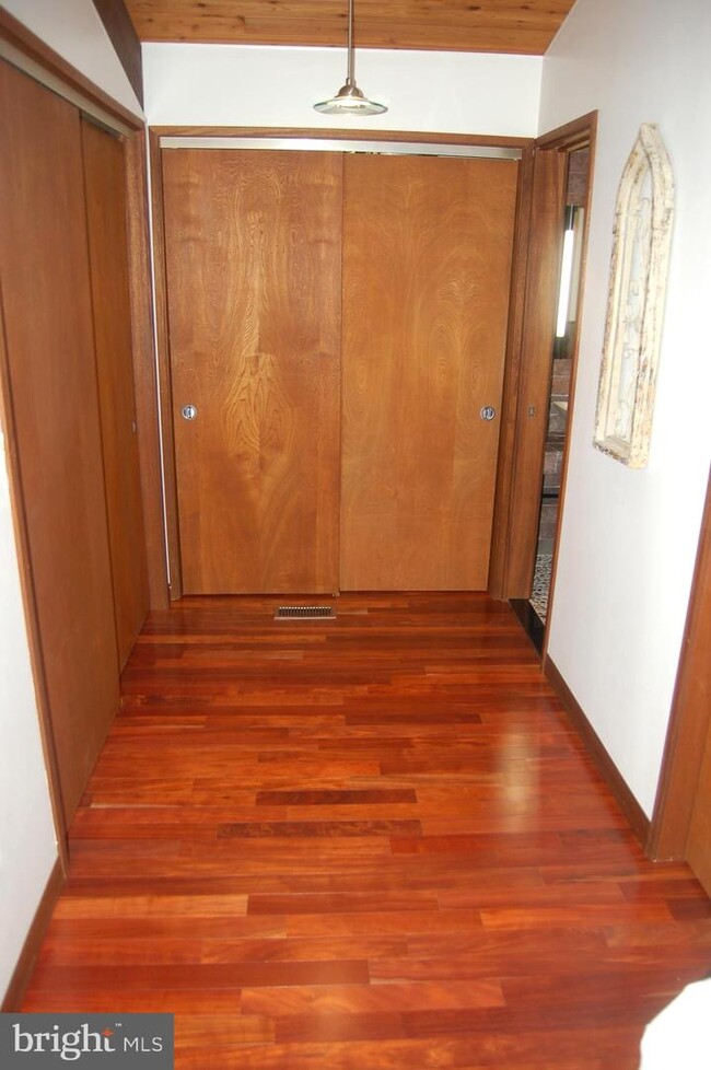 Building Photo - 9728 Swift Creek Ct