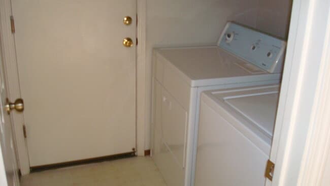 Building Photo - 22 Wexford Pl