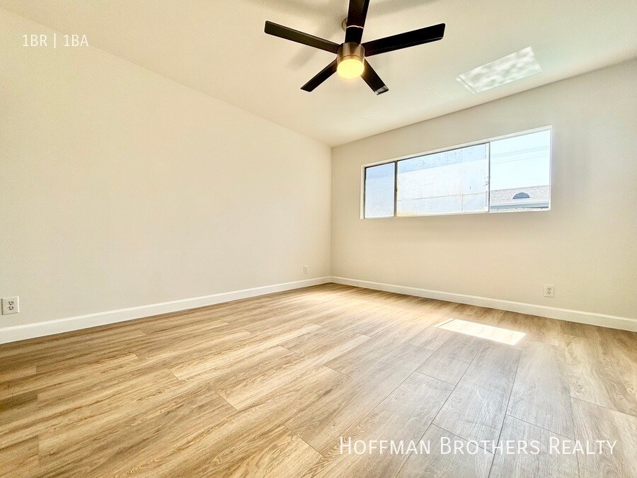 Building Photo - 6337 Whitsett Ave