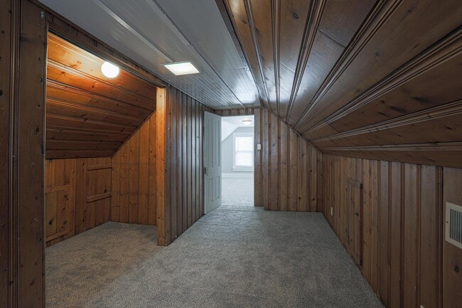 Building Photo - 2028 7th Ave