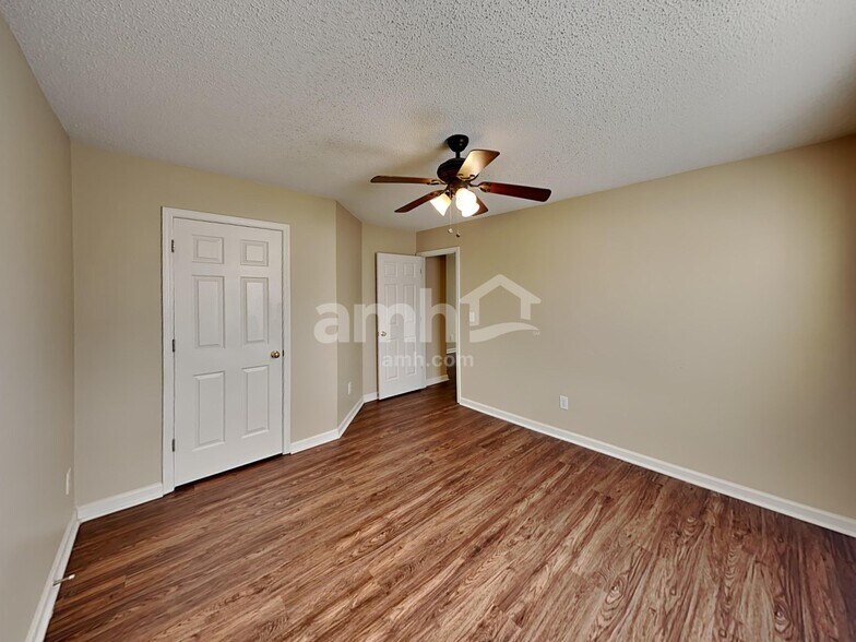 Building Photo - 3826 Tidewater Way NW