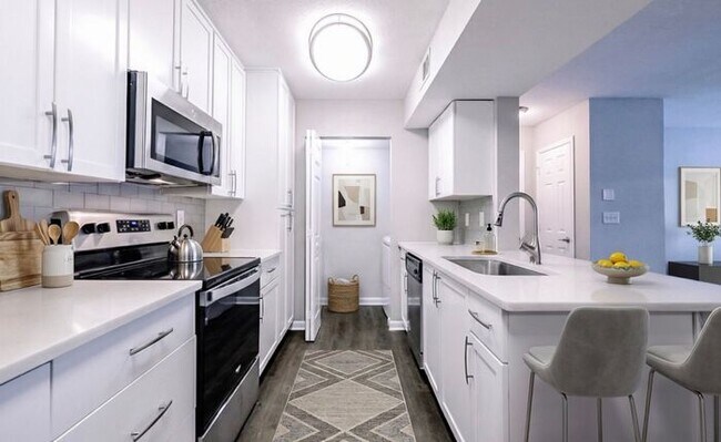 Building Photo - Luxurious 1-Bedroom Apartment in Atlanta’s Upper Westside | In-Home Washer & Dryer