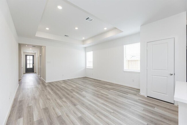 Building Photo - 9711 Burlington Bristol Dr