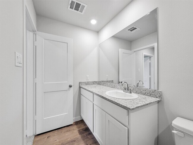 Building Photo - 10735 Red Flagstone Dr
