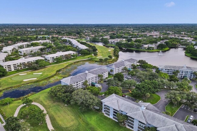 Building Photo - 1518 Whitehall Dr