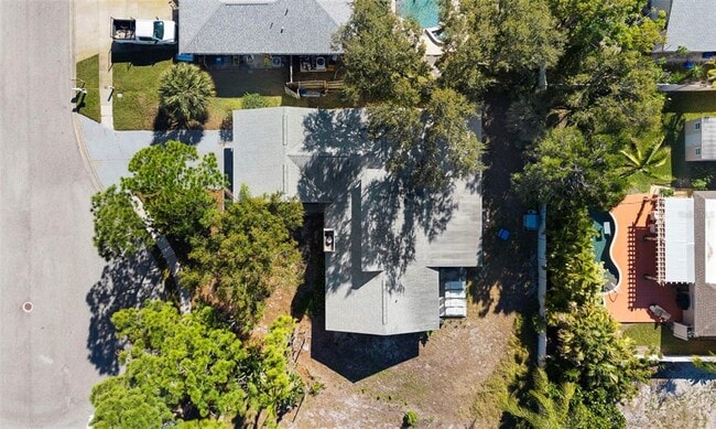 Building Photo - 402 72nd St NW