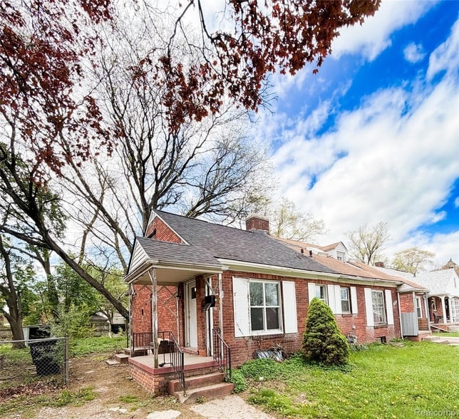 Building Photo - 15815 Evergreen Rd