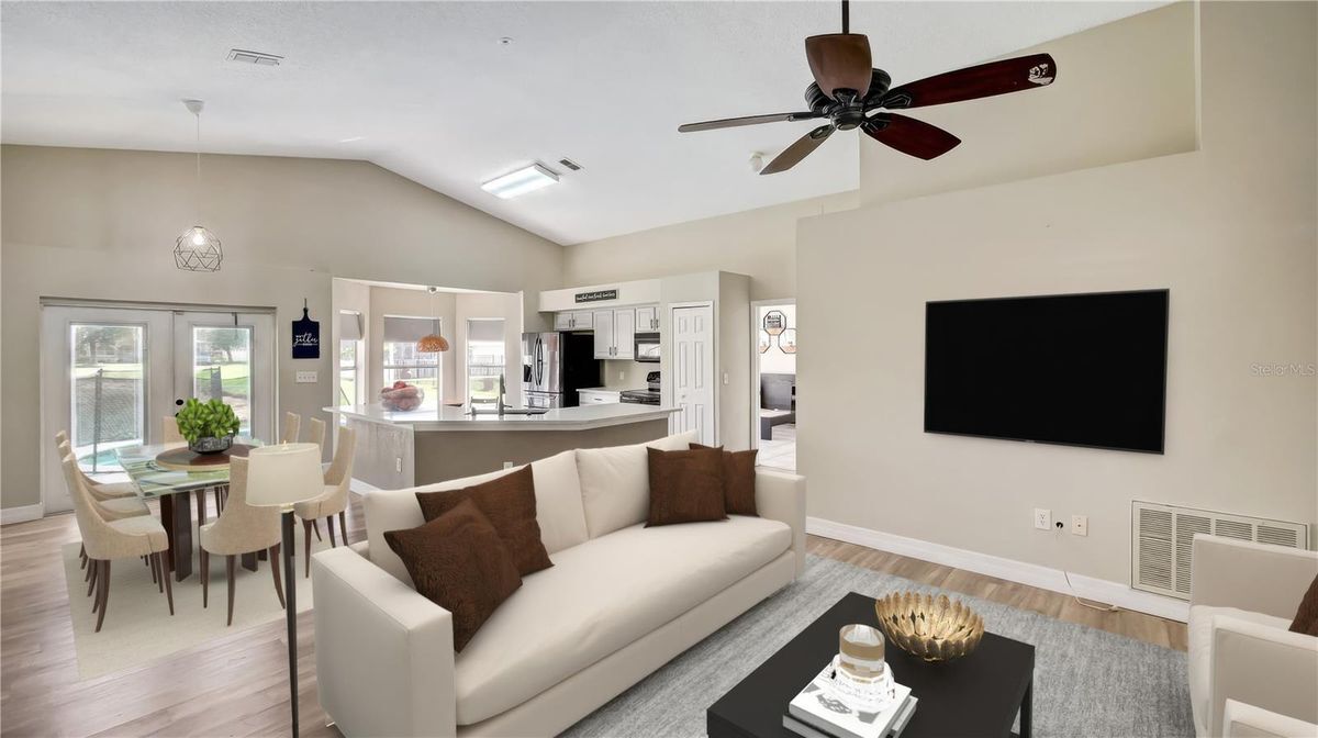 Building Photo - 1445 Sophie Way