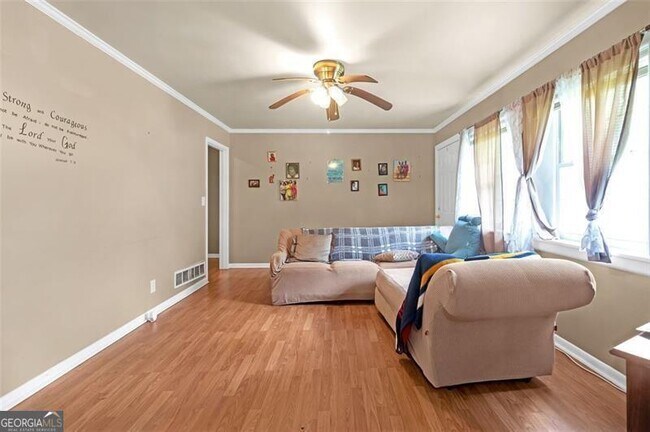 Building Photo - 306 Laney Rd