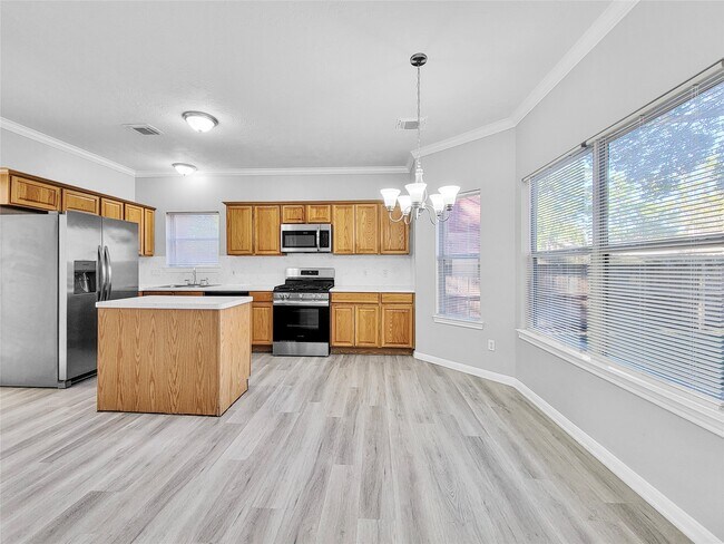 Building Photo - 11902 Cottonwood Ln