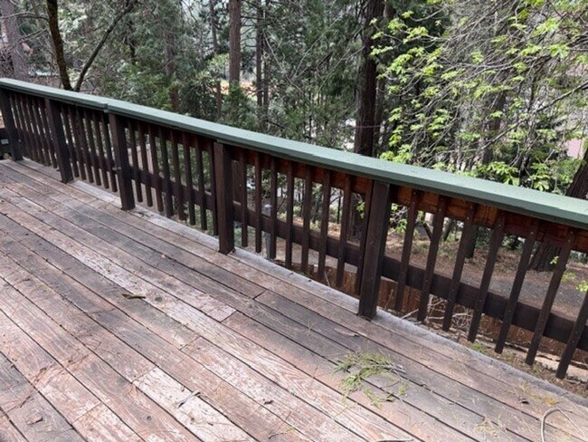 Building Photo - Charming 2-Bedroom Loft-Style Home in the Heart of Twain Harte