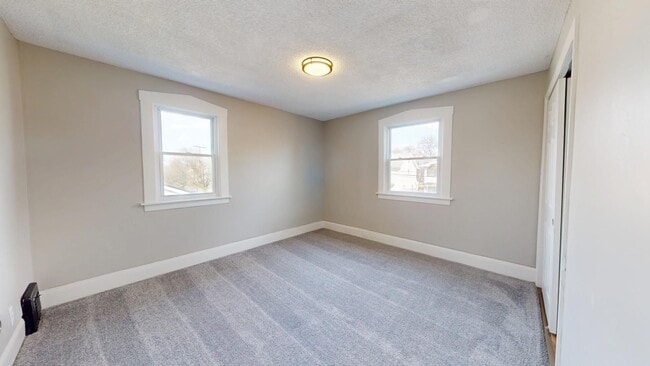 Building Photo - Cudell / West Boulevard Area - 3 bedroom/1...