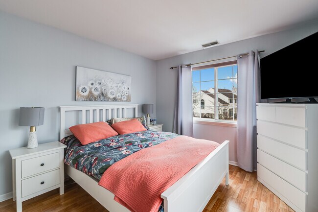 Building Photo - 8257 Ripple Ridge