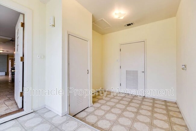 Building Photo - 2618 A&M