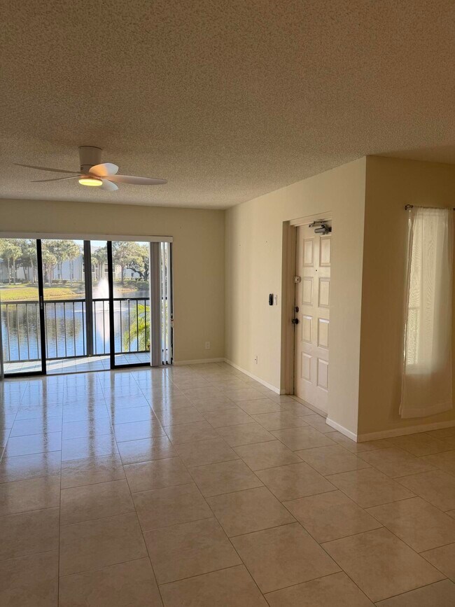 Building Photo - 1012 Green Pine Blvd