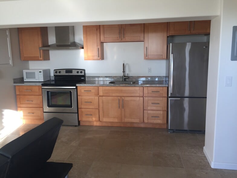 kitchen - 18787 Titan Plz