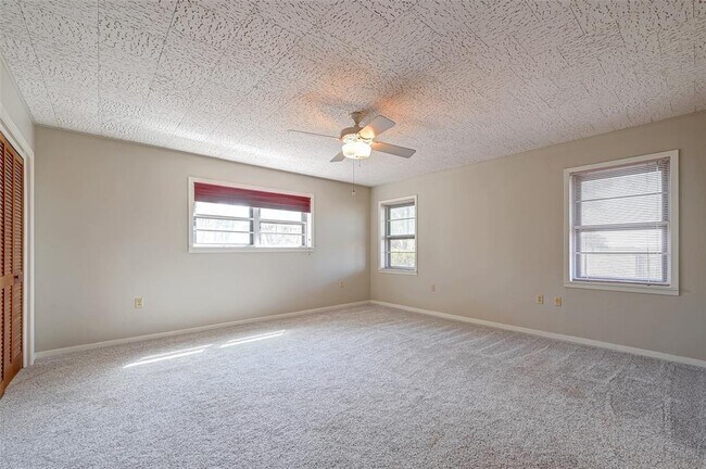 Building Photo - 16711 US-90 ALT