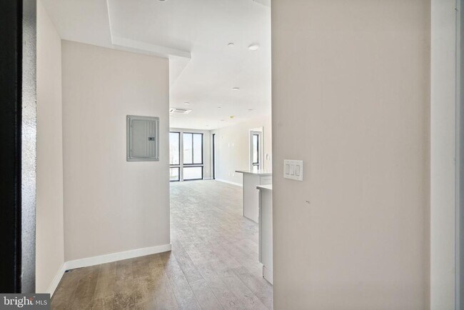 Building Photo - 1648 Ridge Ave