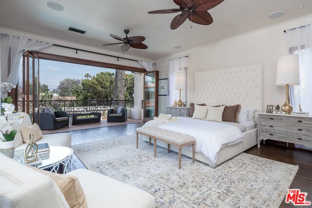 Building Photo - 704 N Arden Dr