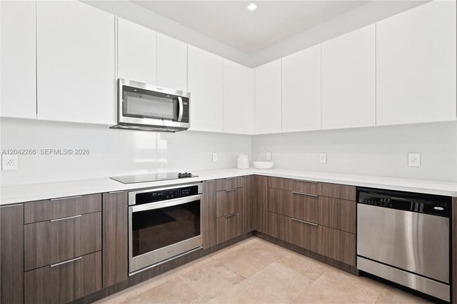 Building Photo - 9066 SW 73rd Ct