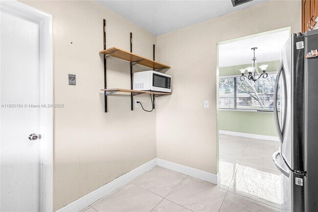 Building Photo - 8430 NW 15th Ct