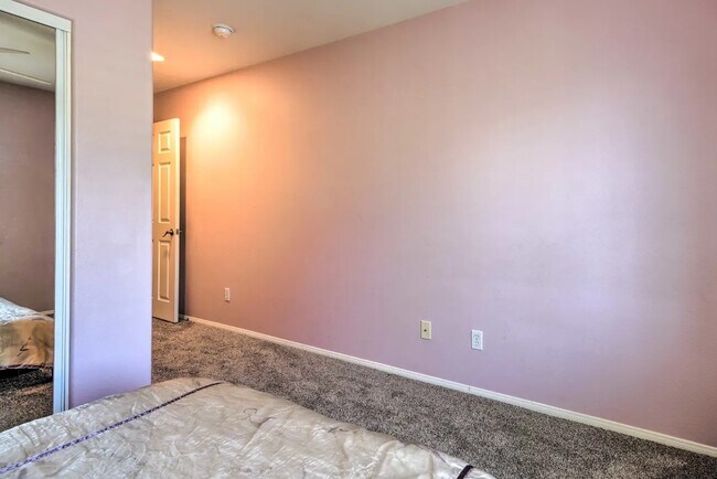 Building Photo - 26338 Oakdale Canyon Ln