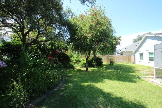 Building Photo - 5772 White Acres Ln
