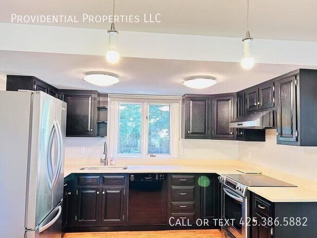 Building Photo - 3047 West LK Sammamish Pkwy NE
