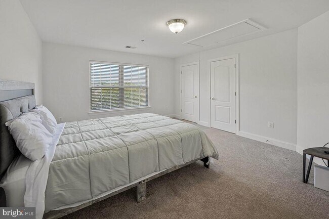 Building Photo - 13804 Chestnut Oak Ln