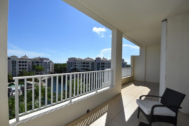 Building Photo - 707 Crandon Blvd