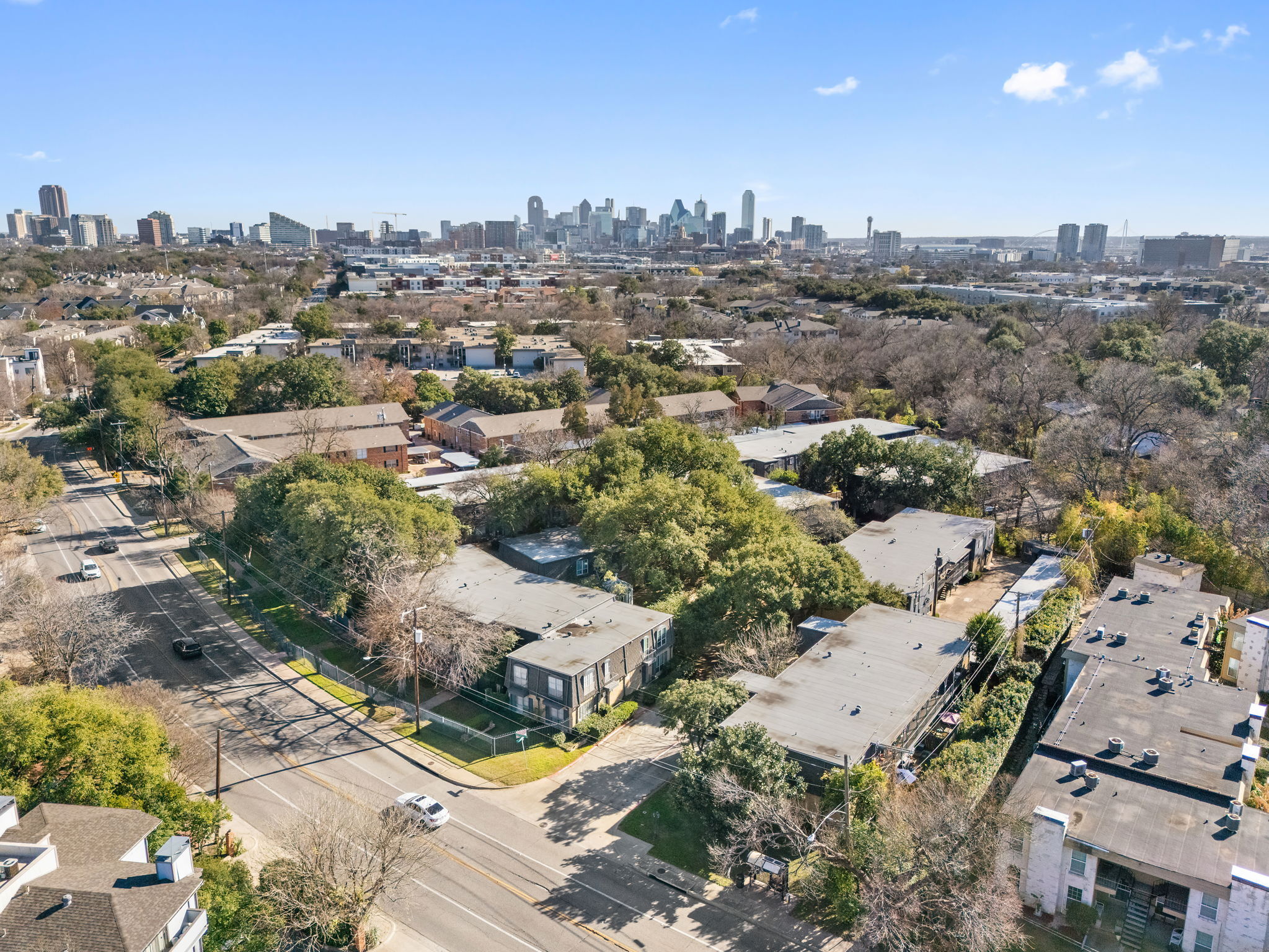 Building Photo - 5057 Les Chateaux Dr