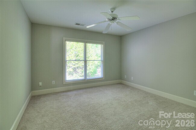 Building Photo - 1217 Weddington Hills Dr