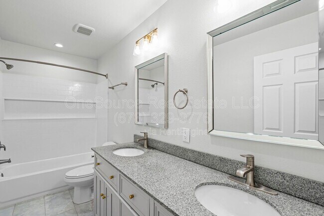 Building Photo - 1342 N Hampton Rd